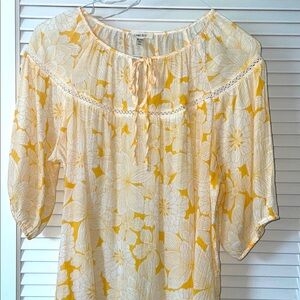Como Blu XL Golden Yellow and White Gauzy tie neck 1/2 Sleeve Blouse